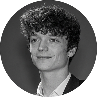 Headshot of Oliver Cort